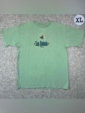 Vintage 90’s San Antonio Texas Embroidered Tee Shirt